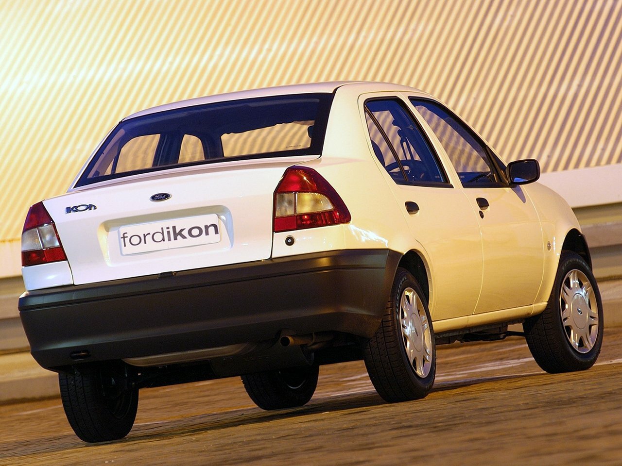 Ford Ikon I