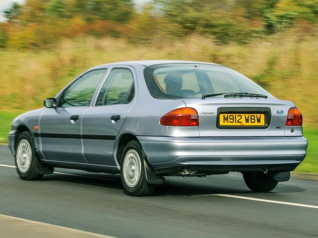 Ford Mondeo I