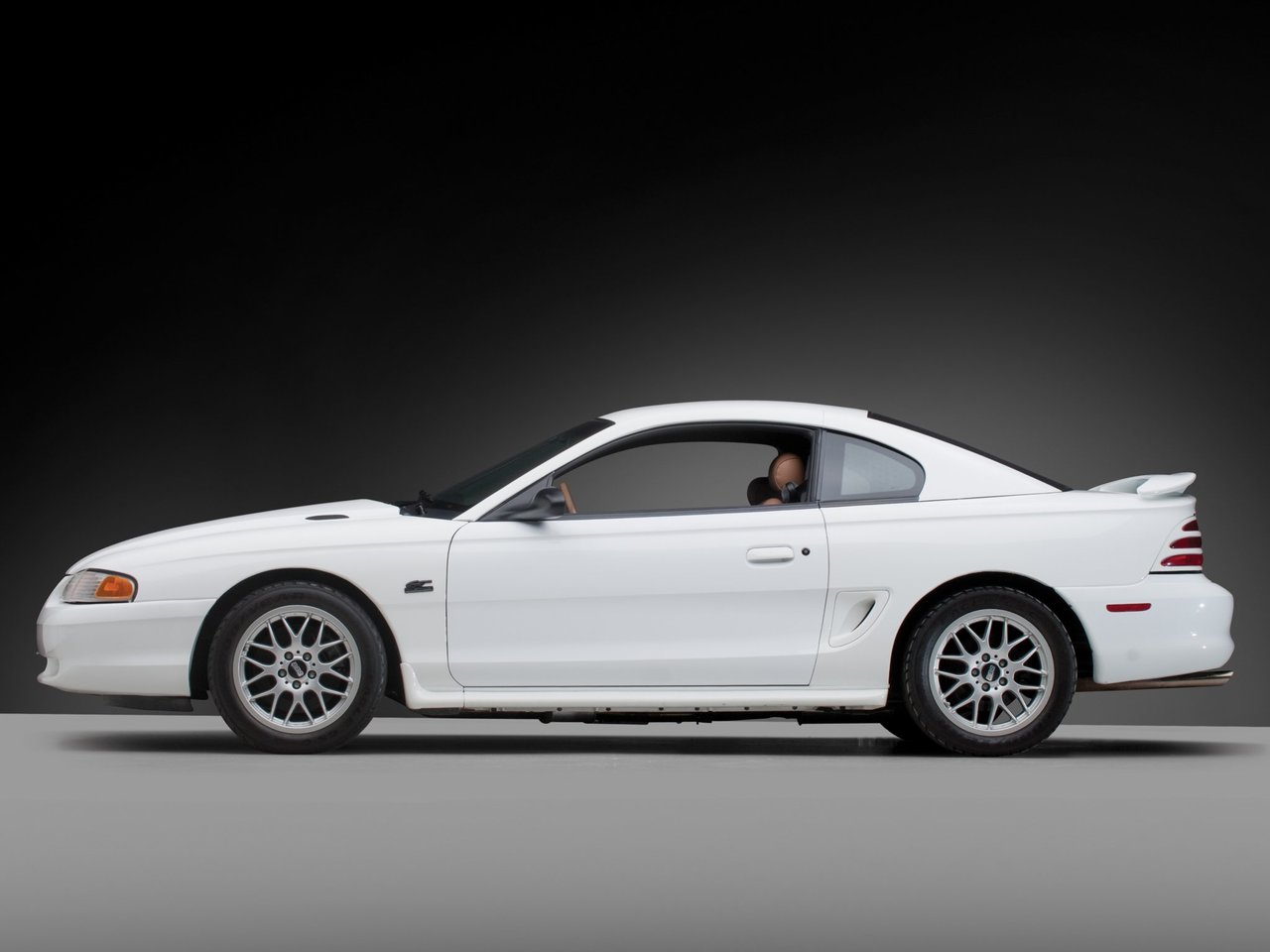 Ford Mustang IV