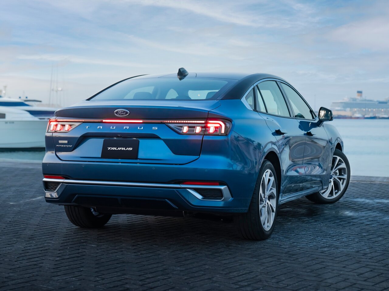 Ford Taurus VIII