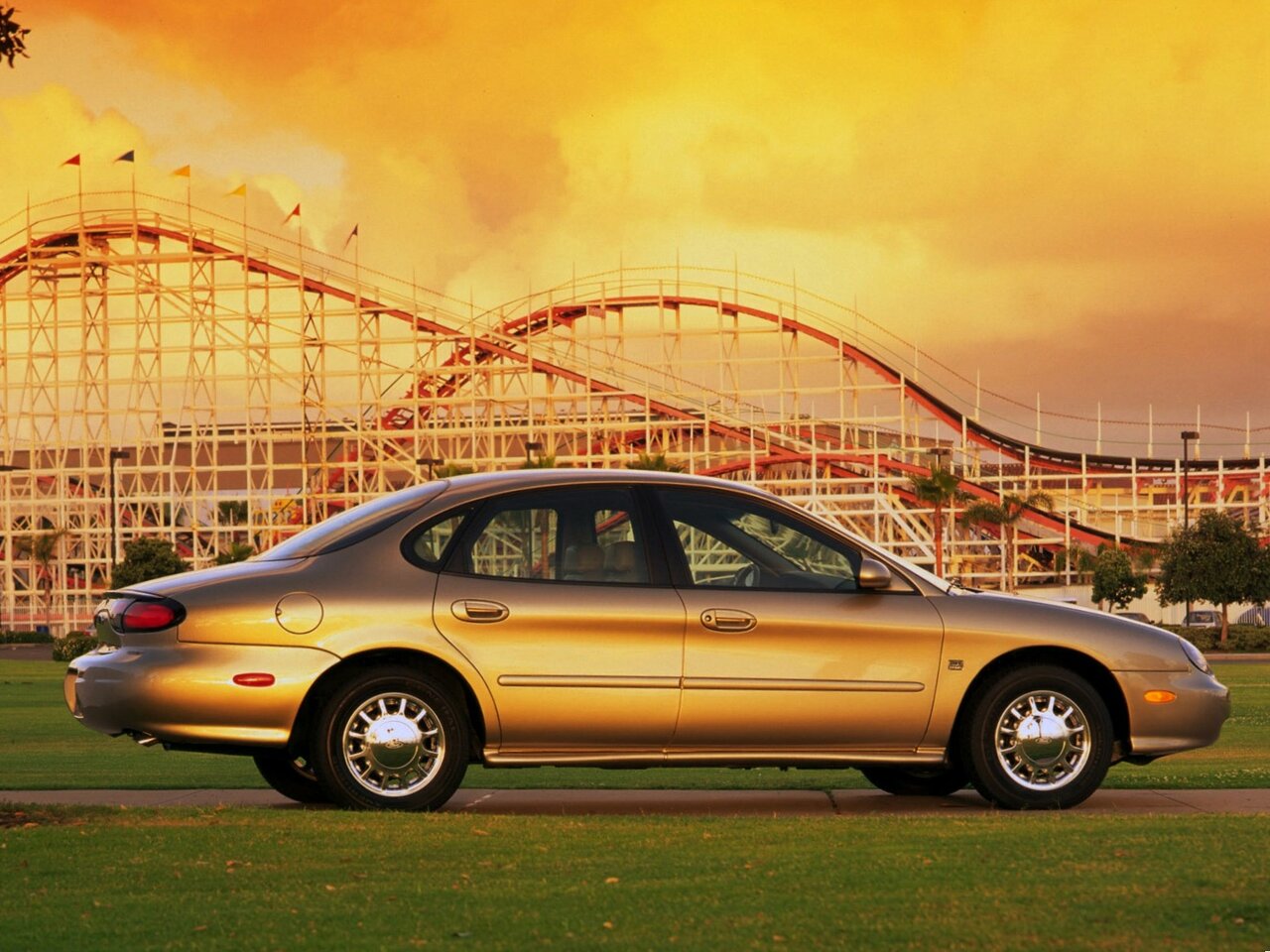 Ford Taurus III