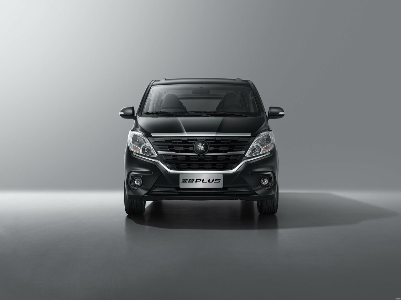 Forthing Lingzhi Plus Минивэн