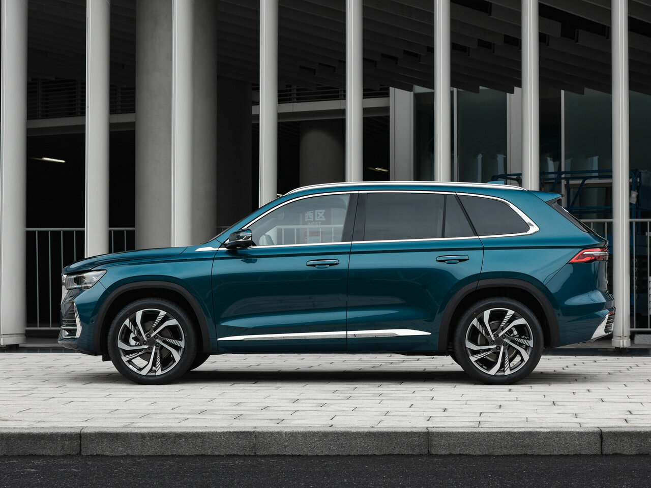 Geely Monjaro I