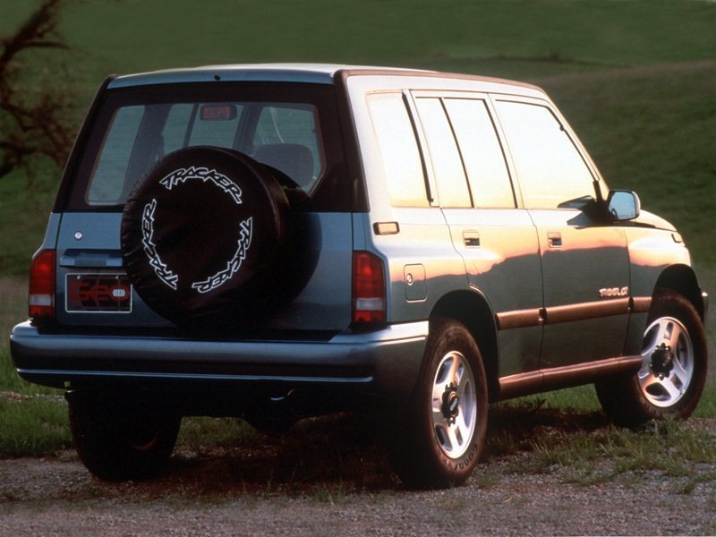 Geo Tracker 1989 – 1998