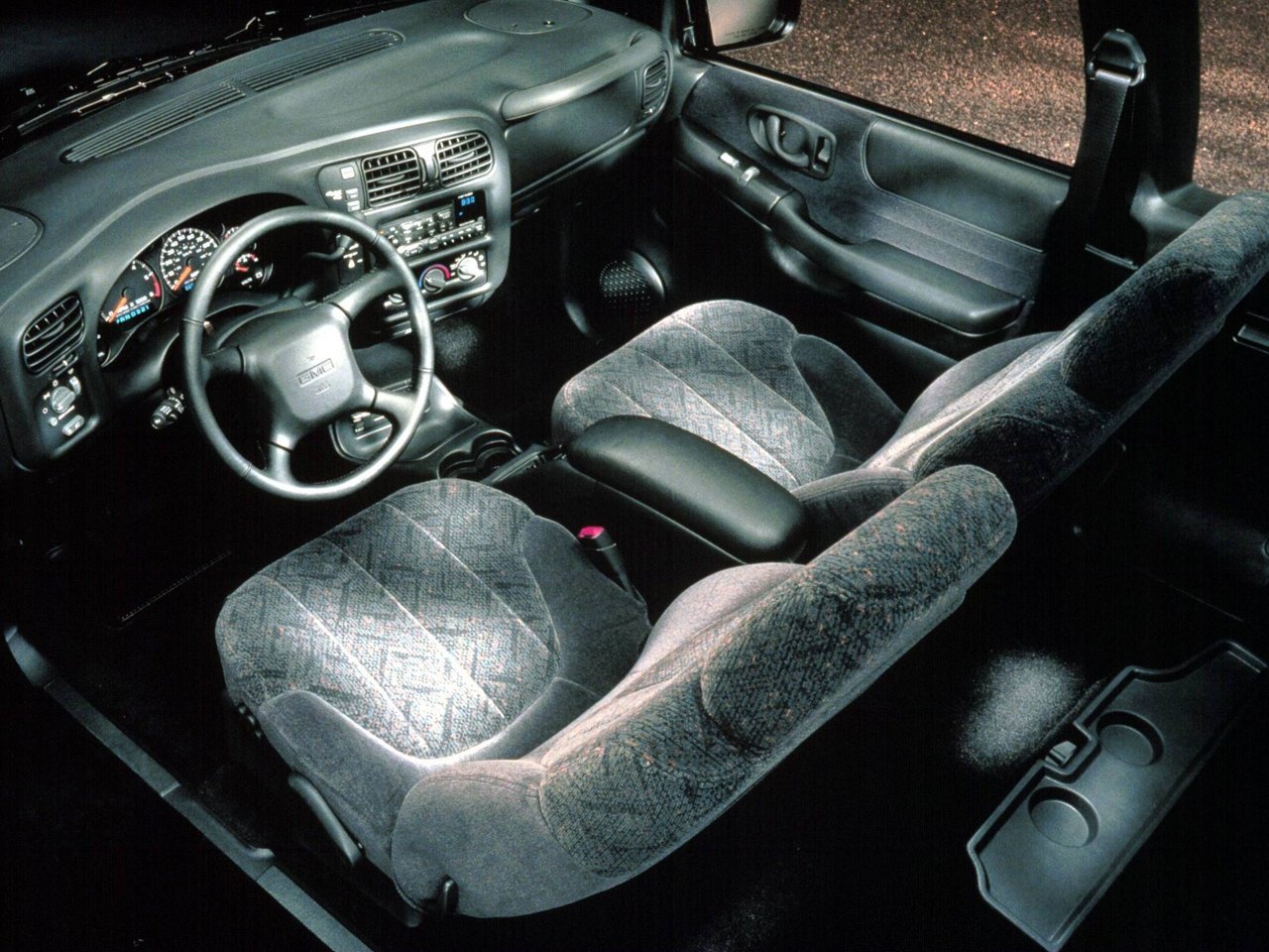 GMC Sonoma II(GMT400)