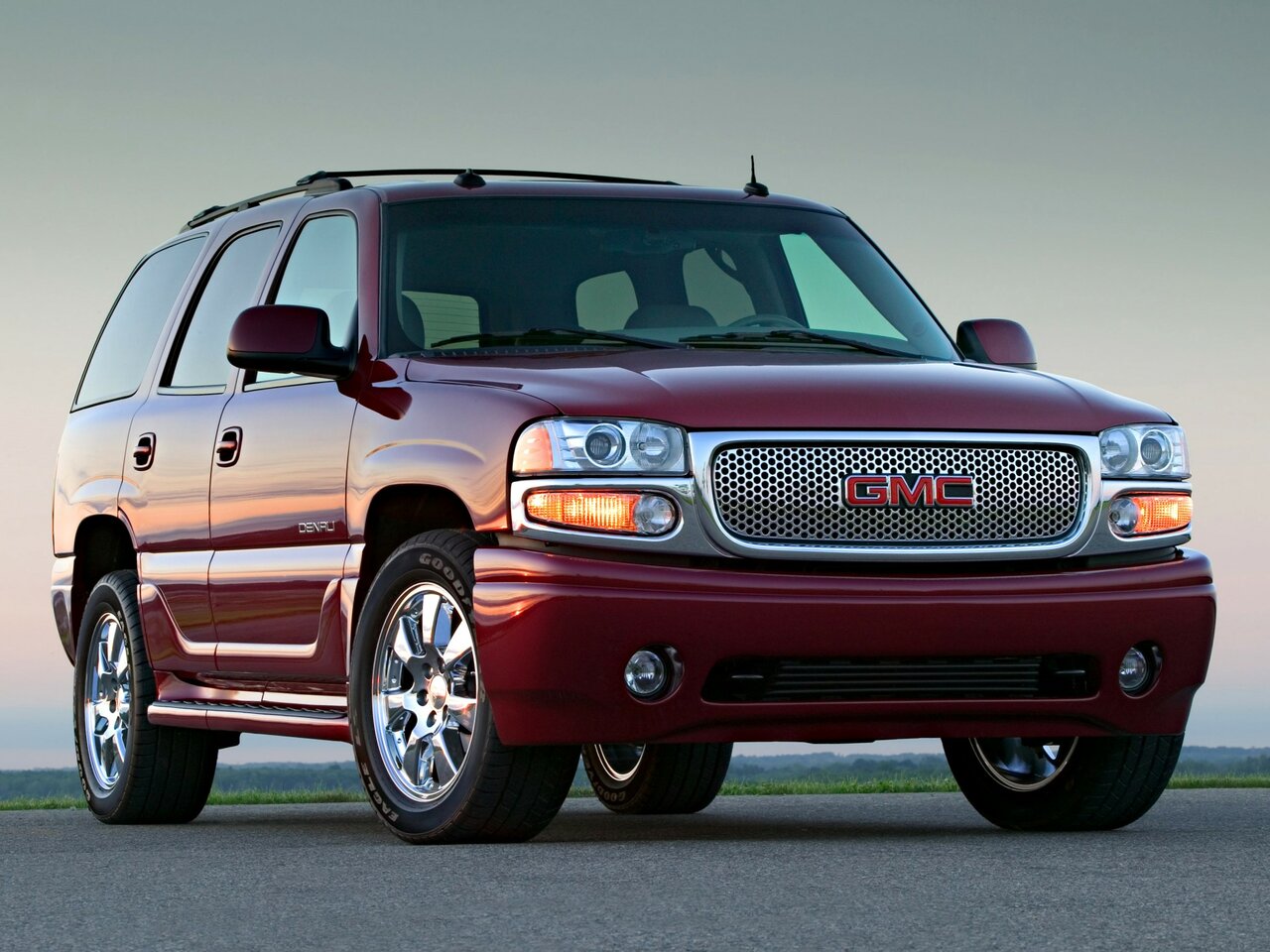 GMC Yukon II (GMT800)
