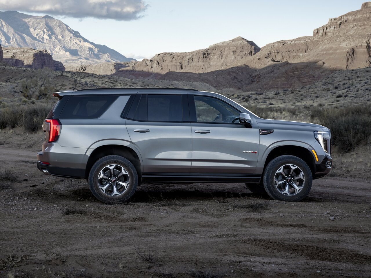 GMC Yukon V Рестайлинг