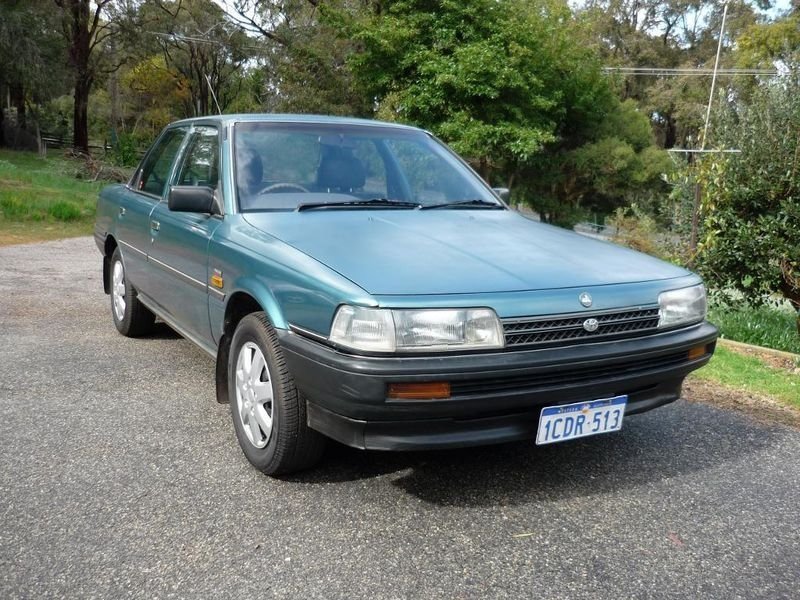 Holden Apollo 1991 – 1996