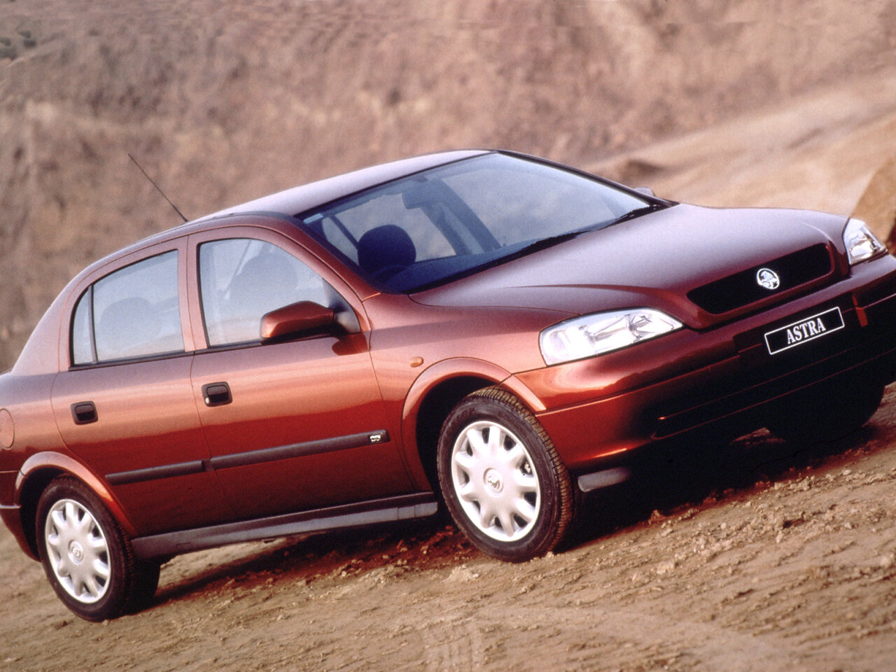 Holden Astra IV (TS)
