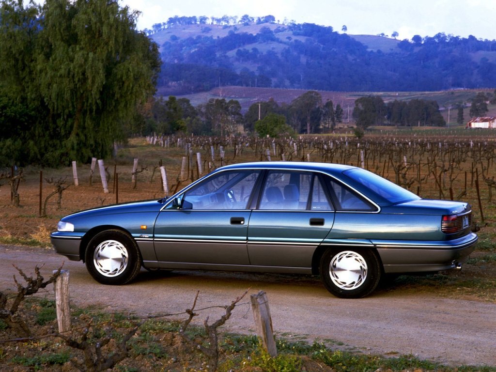 Holden Commodore II
