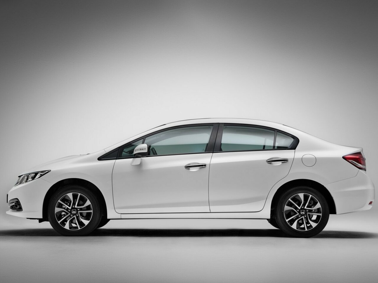 Honda Civic IX Рестайлинг