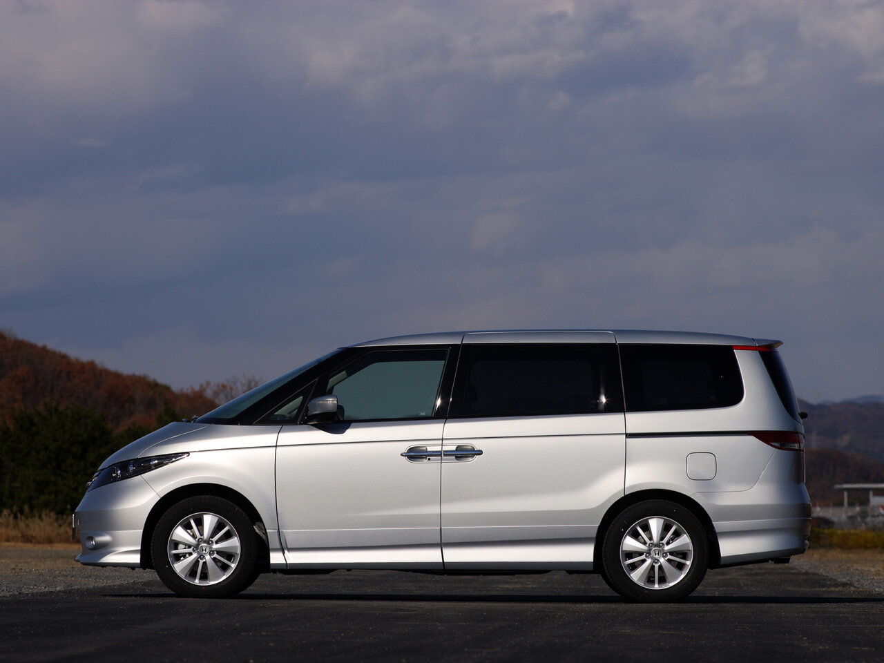 Honda Elysion I