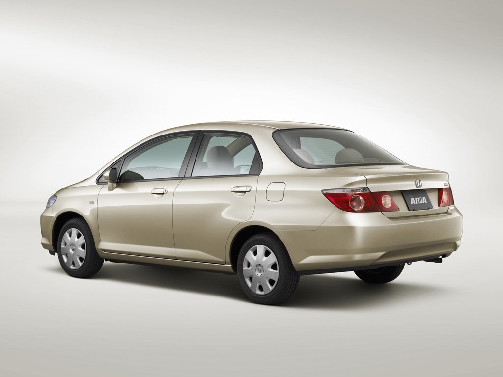 Honda Fit Aria Седан