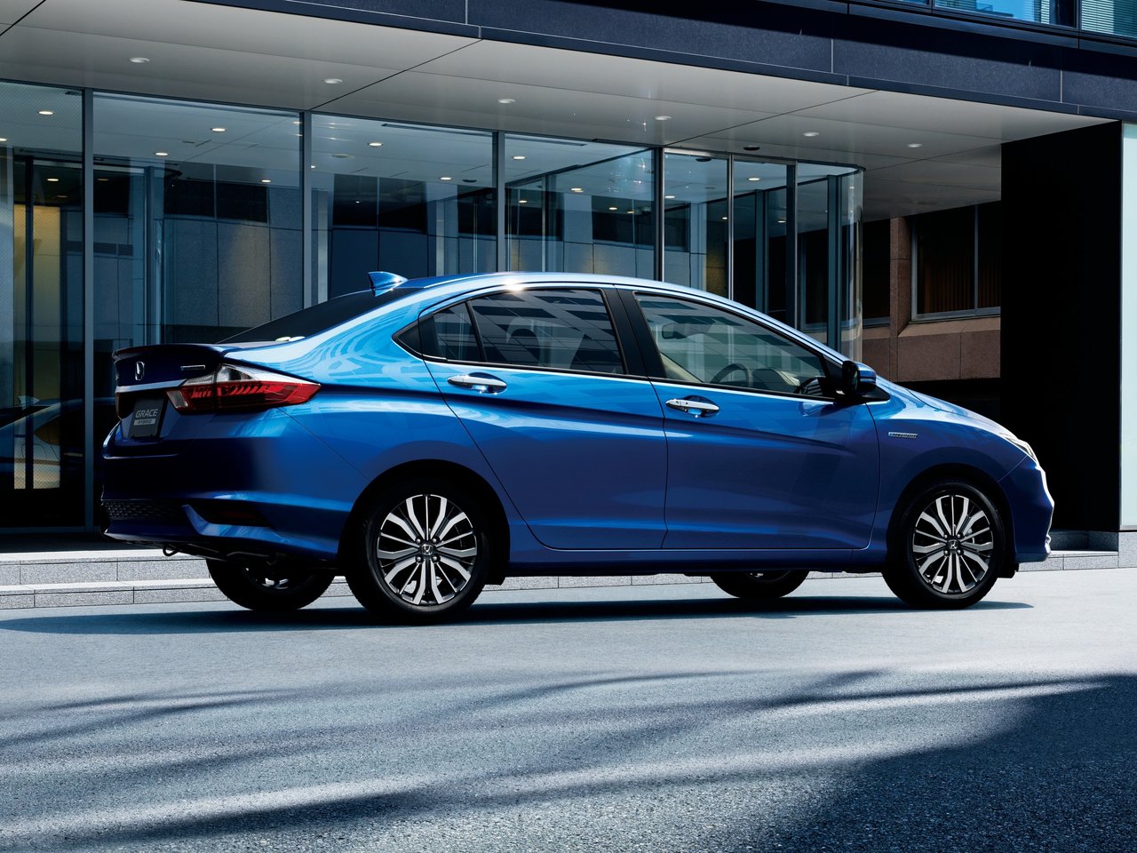 Honda Grace I Рестайлинг