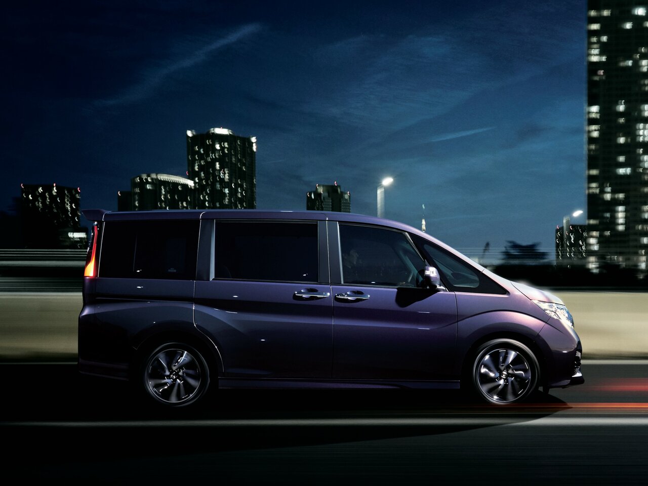 Honda Stepwgn V