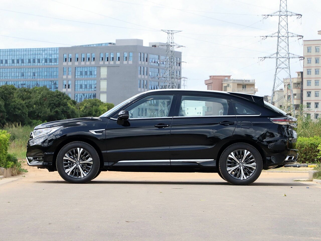 Honda UR-V I Рестайлинг