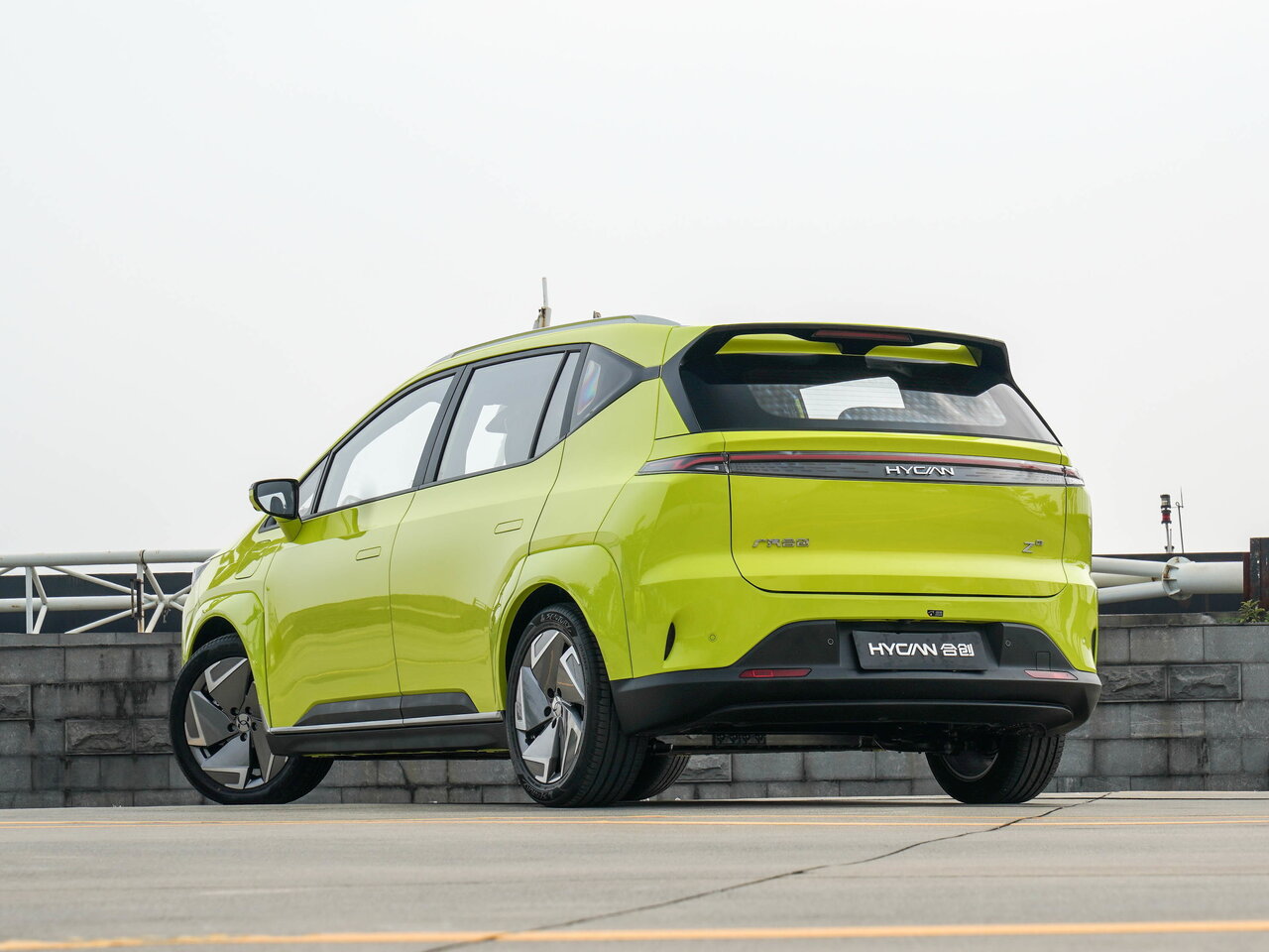 Hycan Z03 Хэтчбек 5 дв.