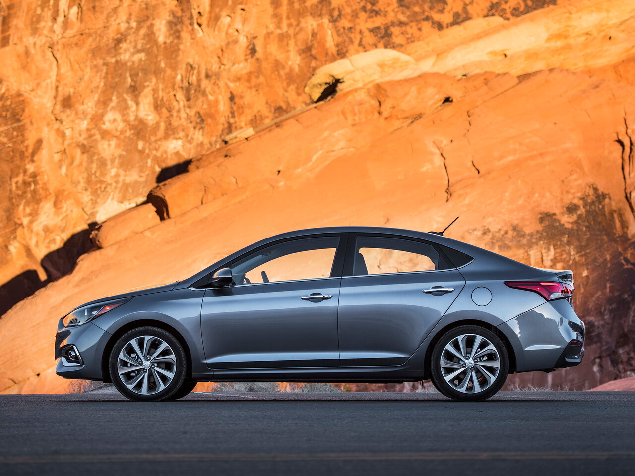 Hyundai Accent V