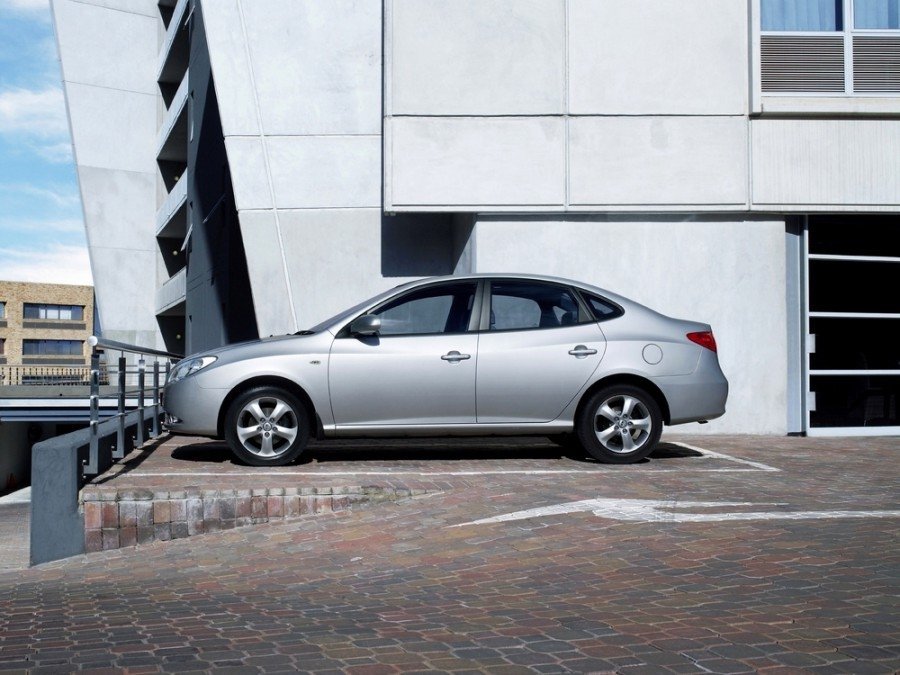 Hyundai Avante IV