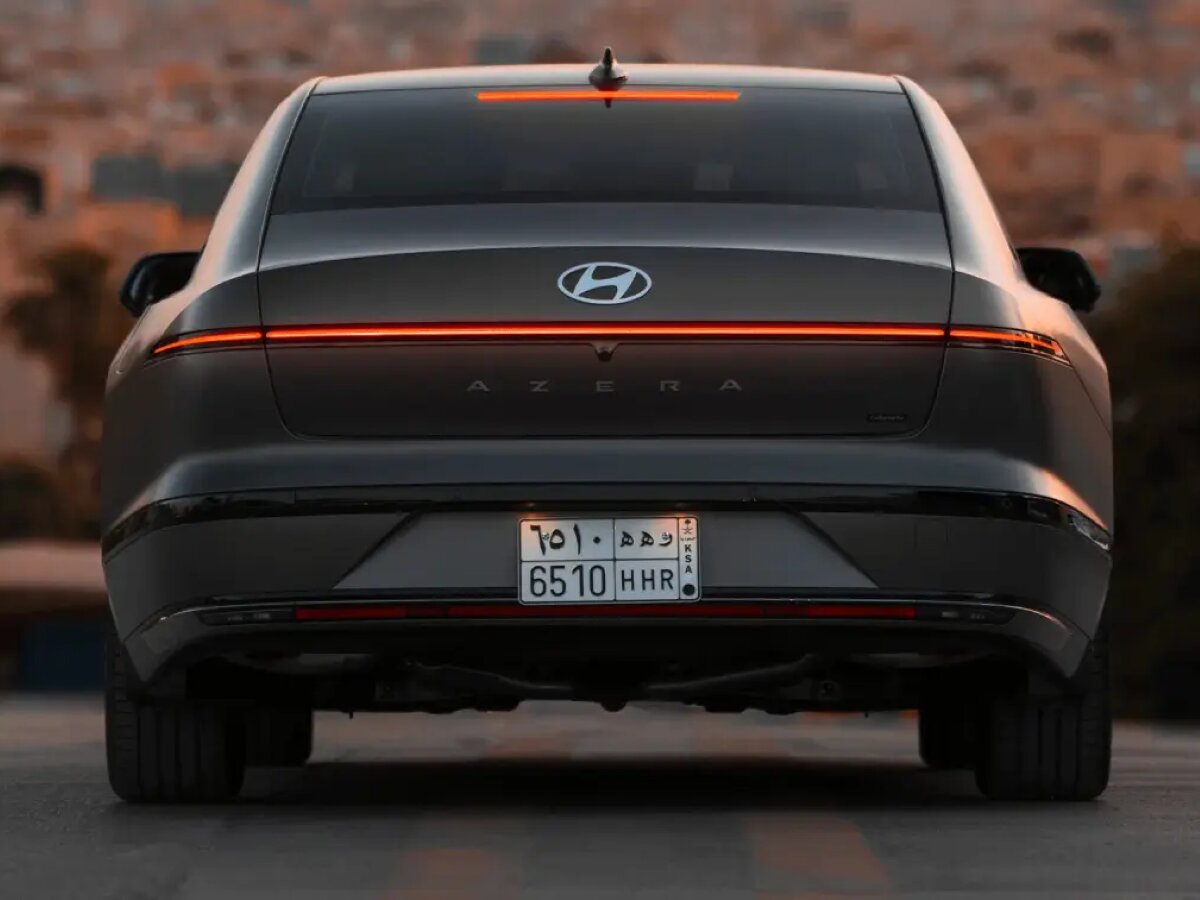 Hyundai Azera IV