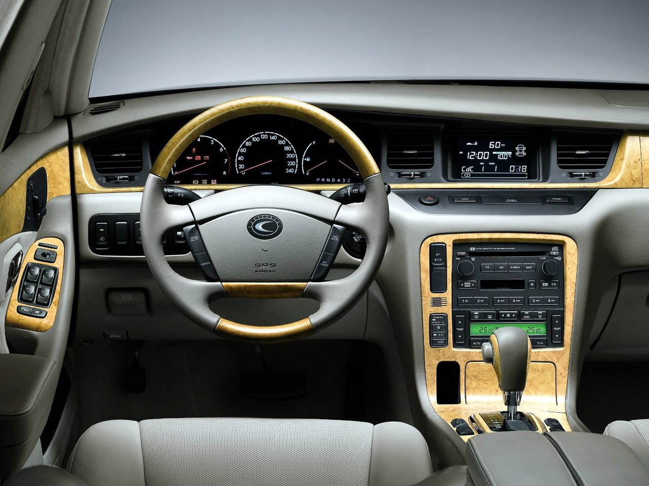 Hyundai Centennial Седан