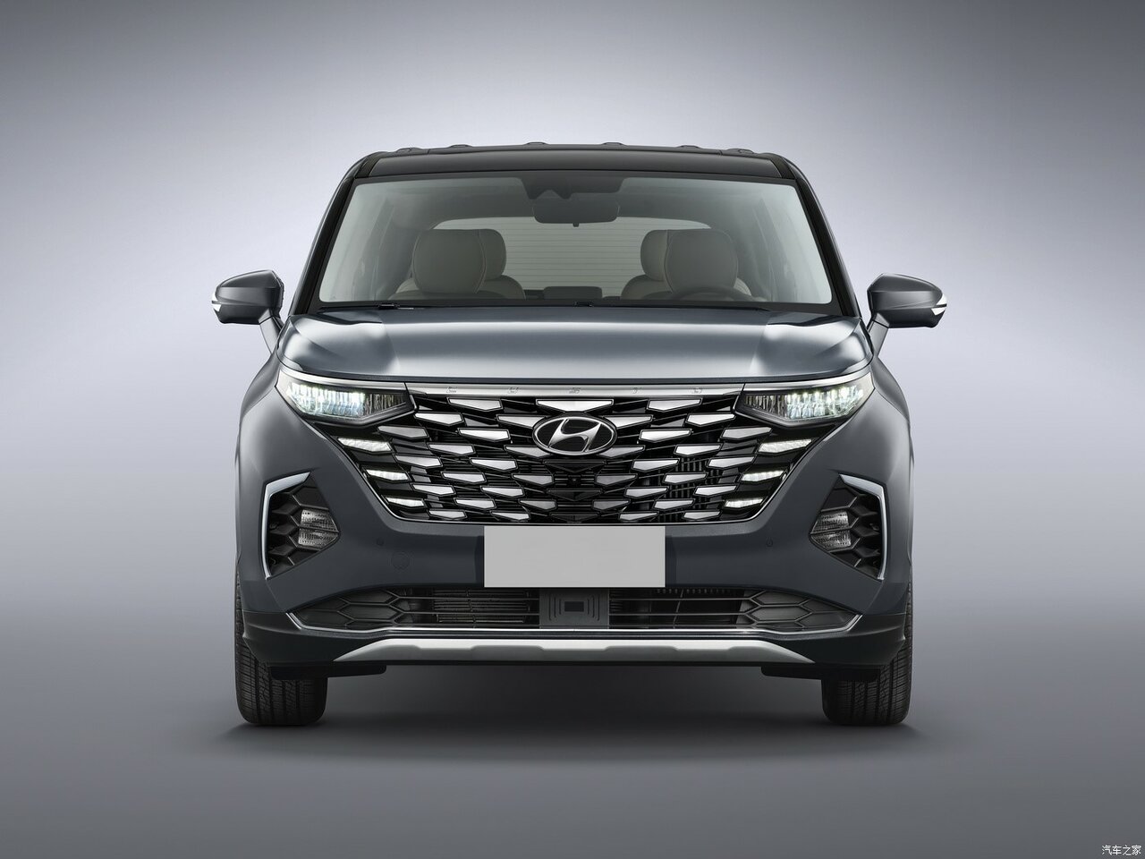 Hyundai Custin Минивэн