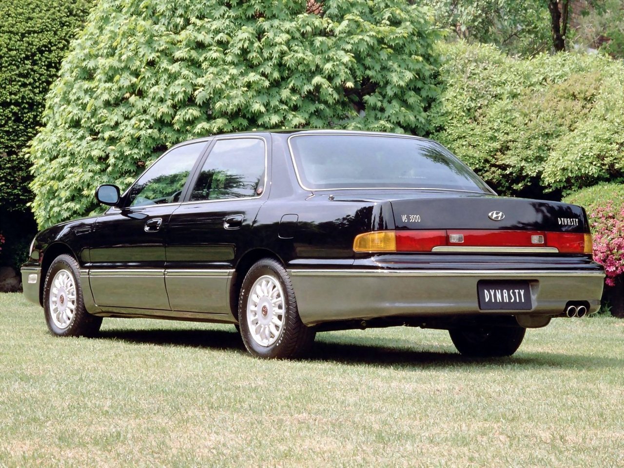 Hyundai Dynasty Седан