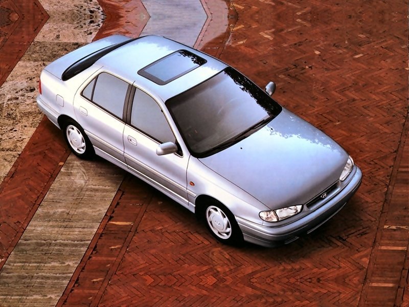 Hyundai Elantra I (J1)