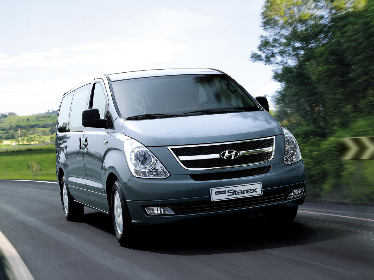 Hyundai Grand Starex I
