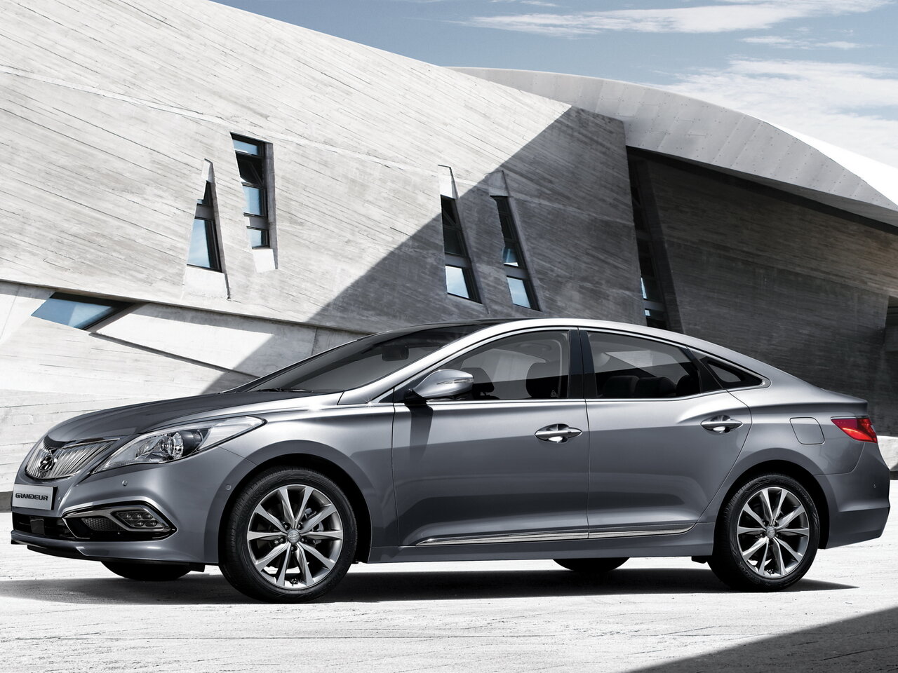 Hyundai Grandeur V