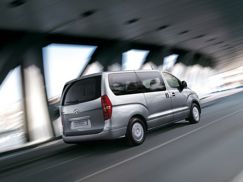 Hyundai H-1 II