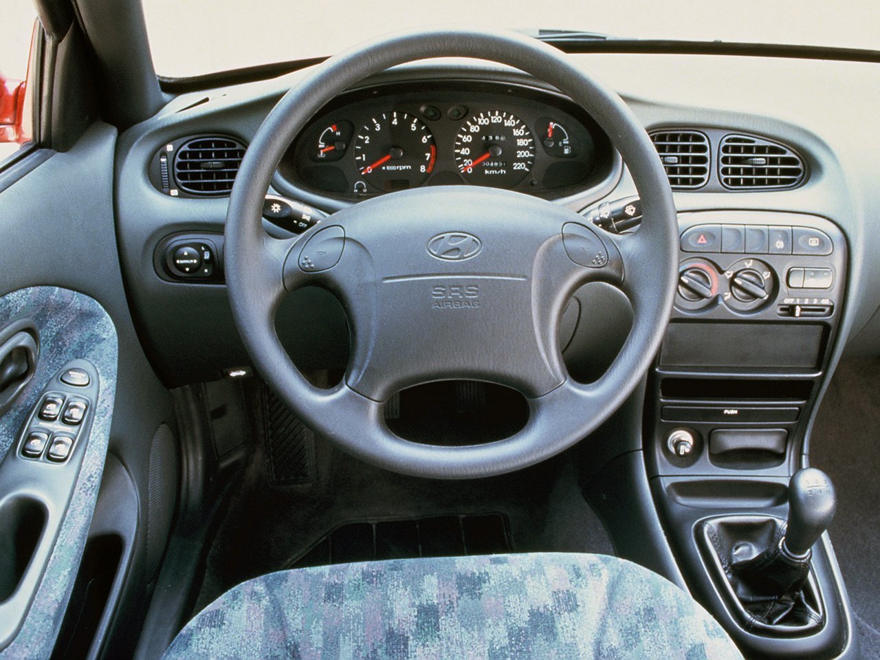 Hyundai Lantra II