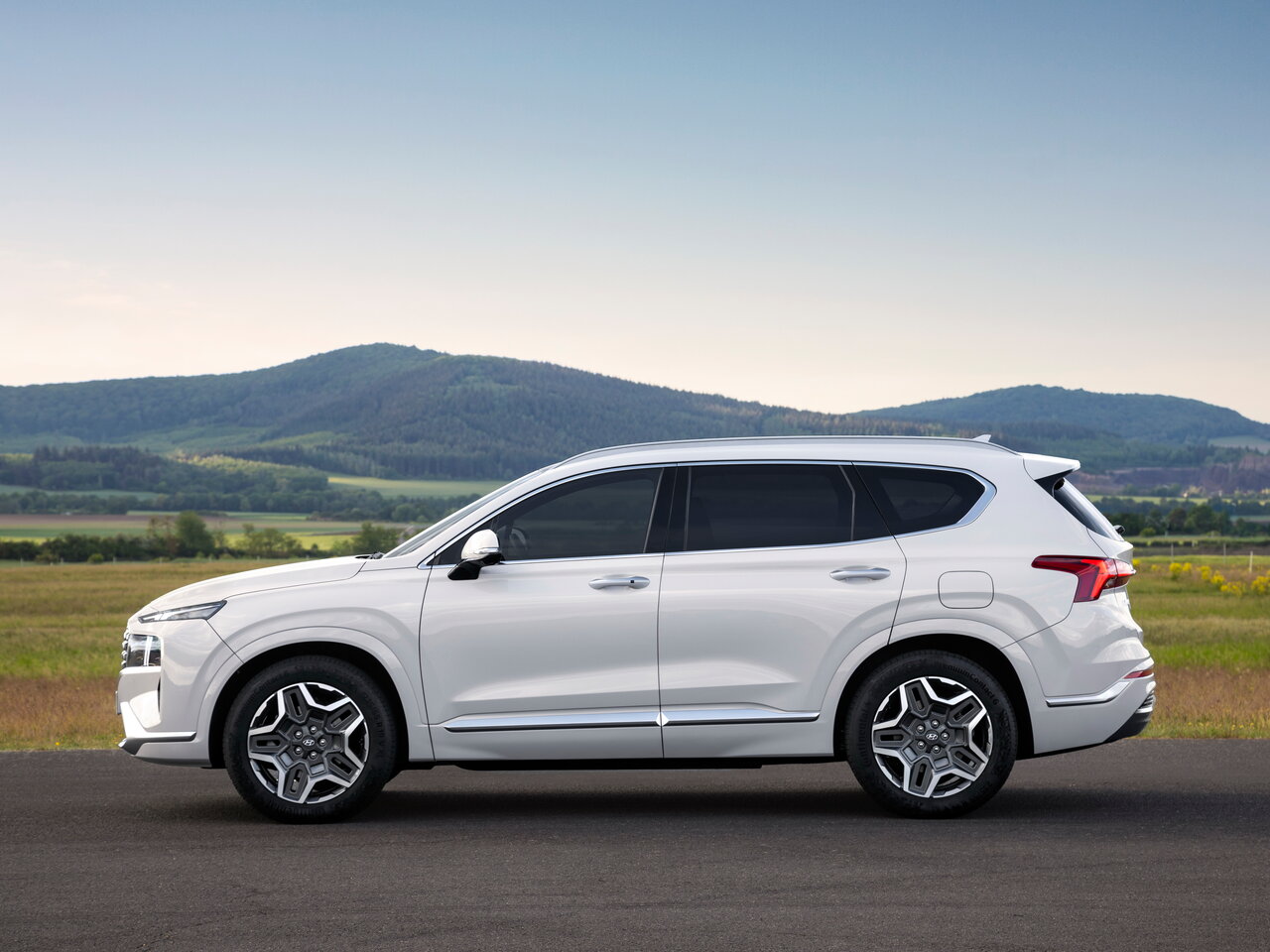 Hyundai Santa Fe IV Рестайлинг
