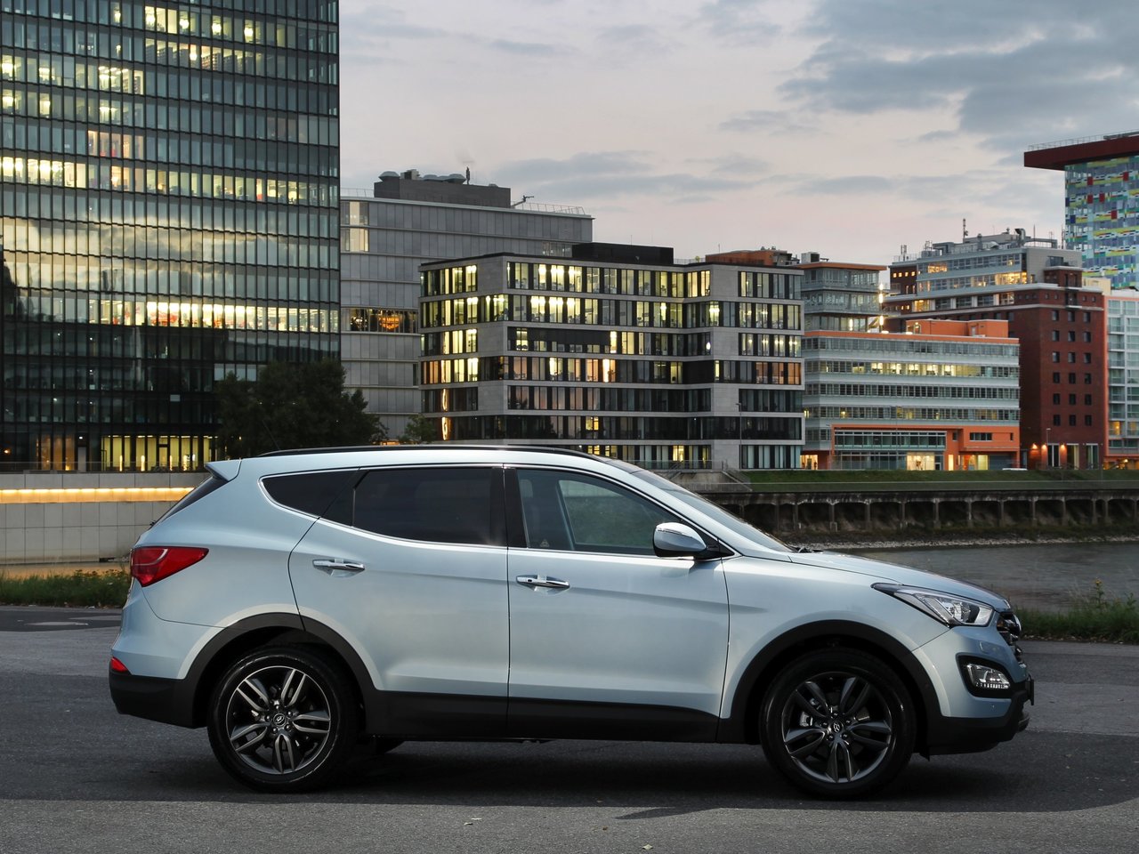 Hyundai Santa Fe III