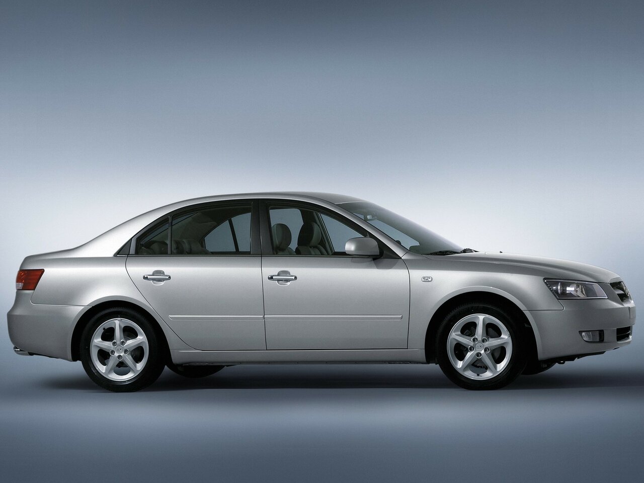 Hyundai Sonata V (NF)