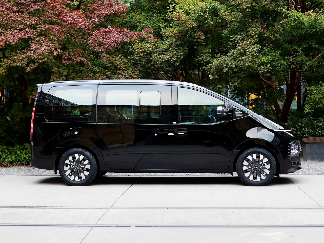 Hyundai Staria I