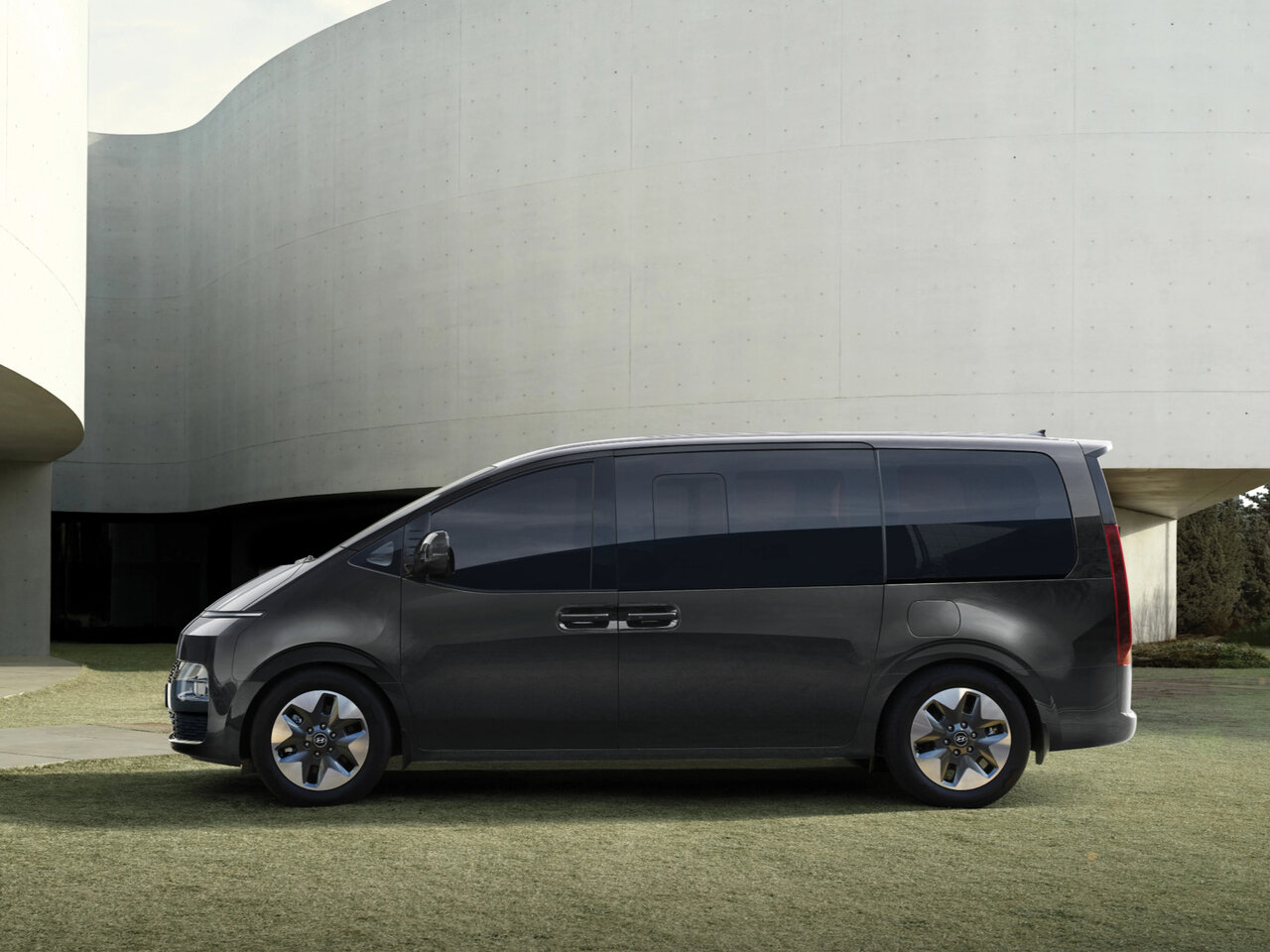 Hyundai Staria I Рестайлинг
