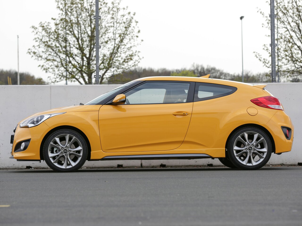 Hyundai Veloster I Рестайлинг