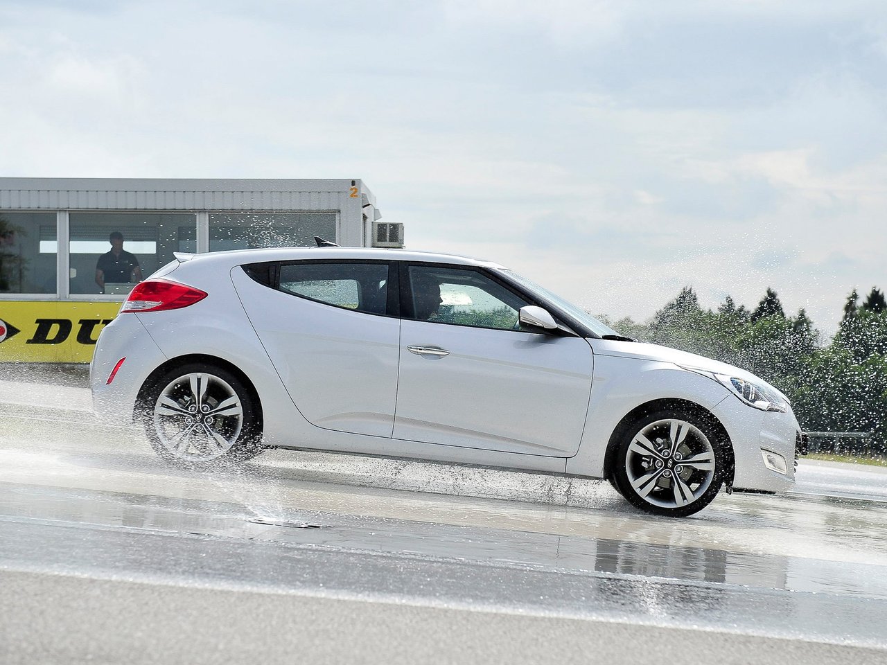 Hyundai Veloster I