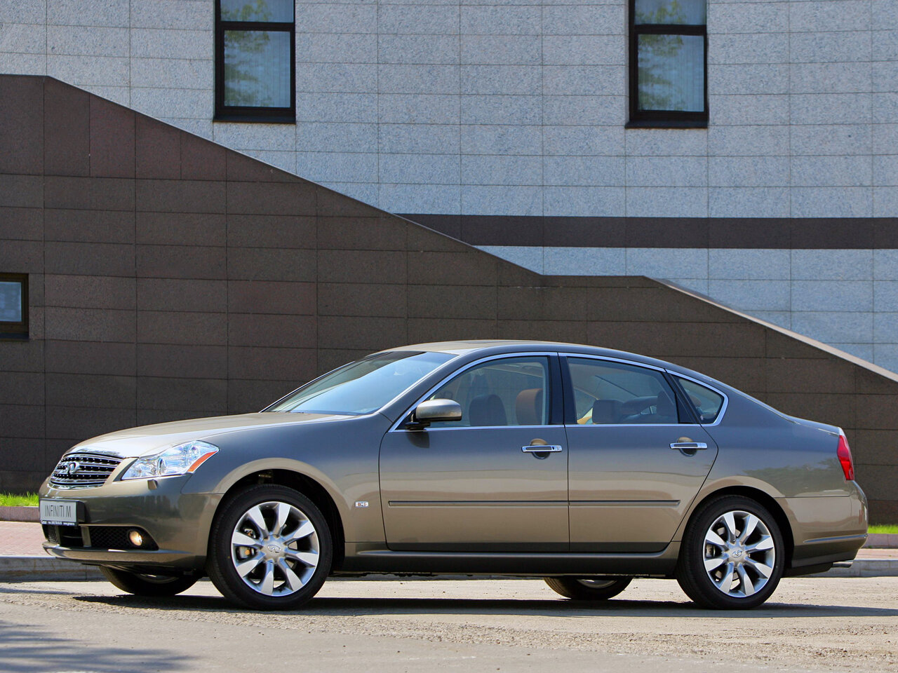 Infiniti M III