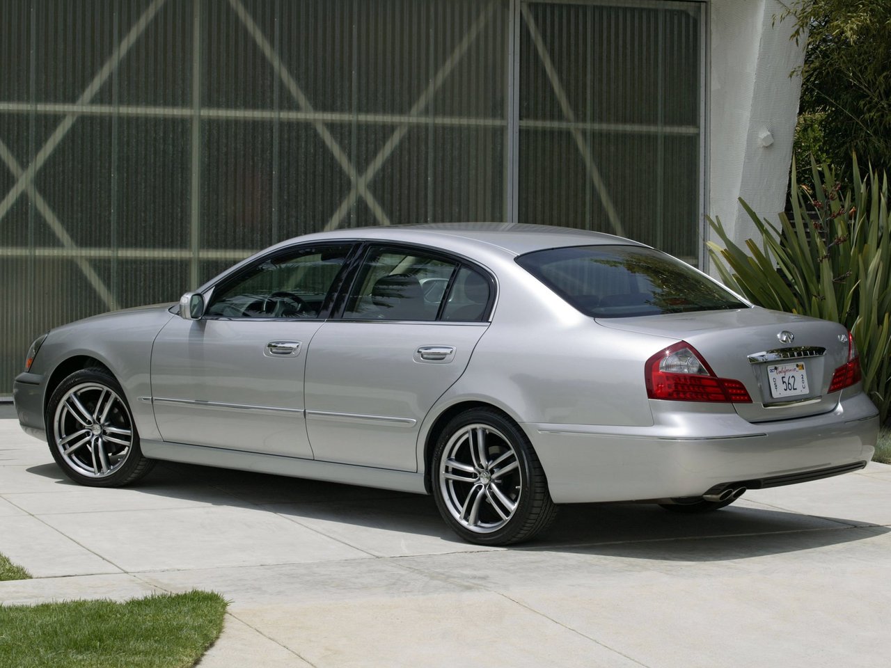 Infiniti Q III Рестайлинг