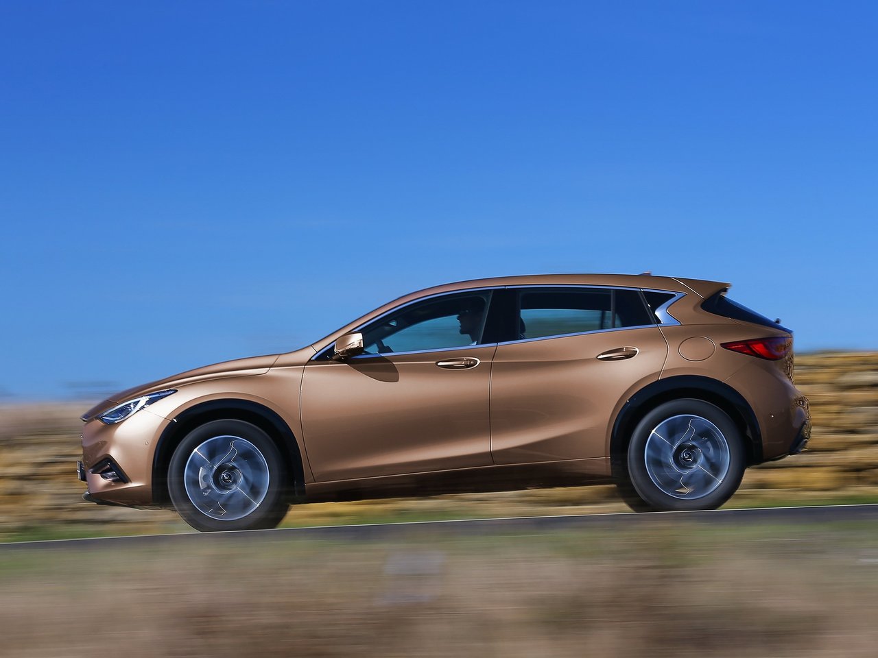 Infiniti Q30 Хэтчбек 5 дв.