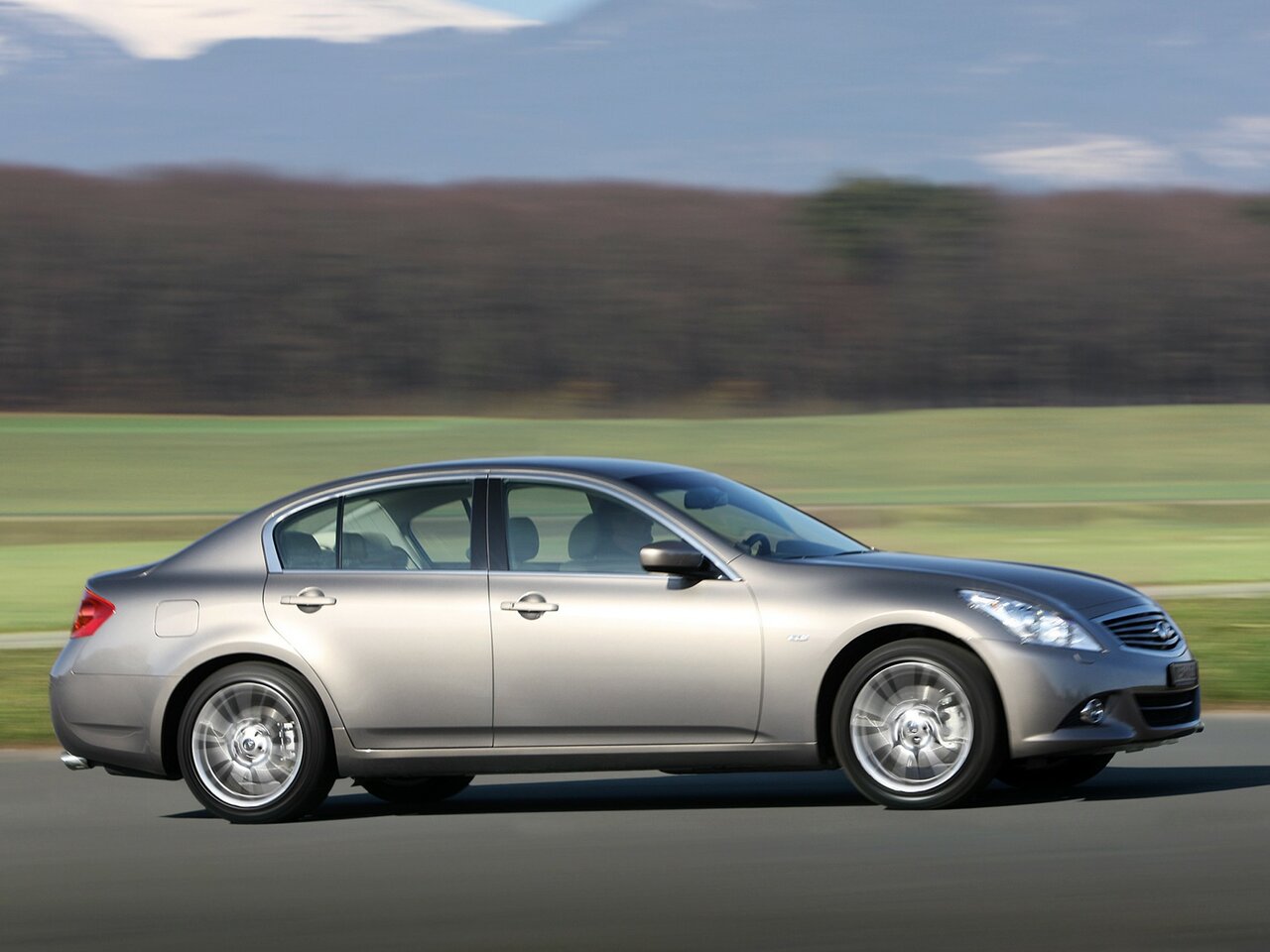 Infiniti Q40 Седан