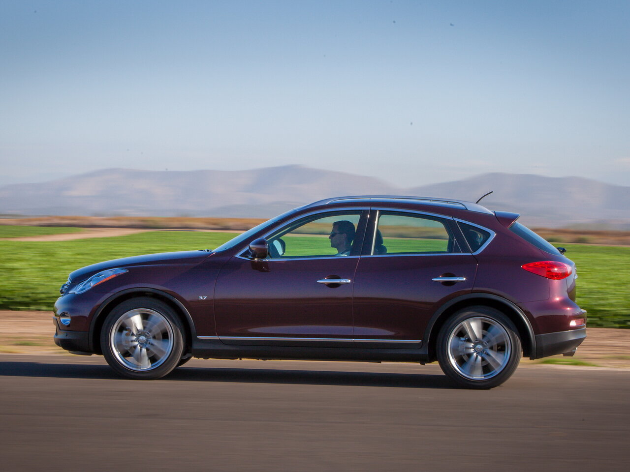 Infiniti QX50 I