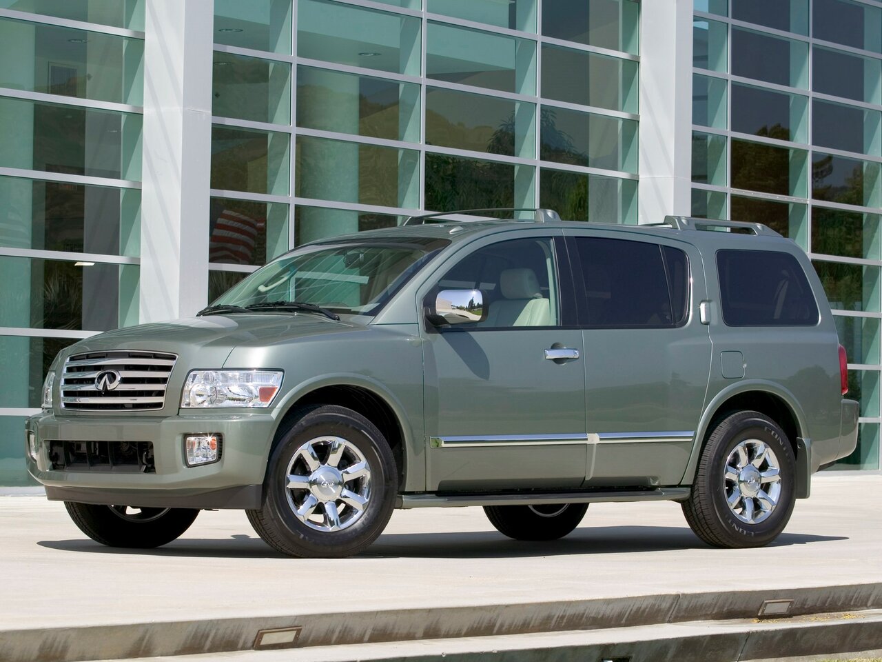 Infiniti QX56 I