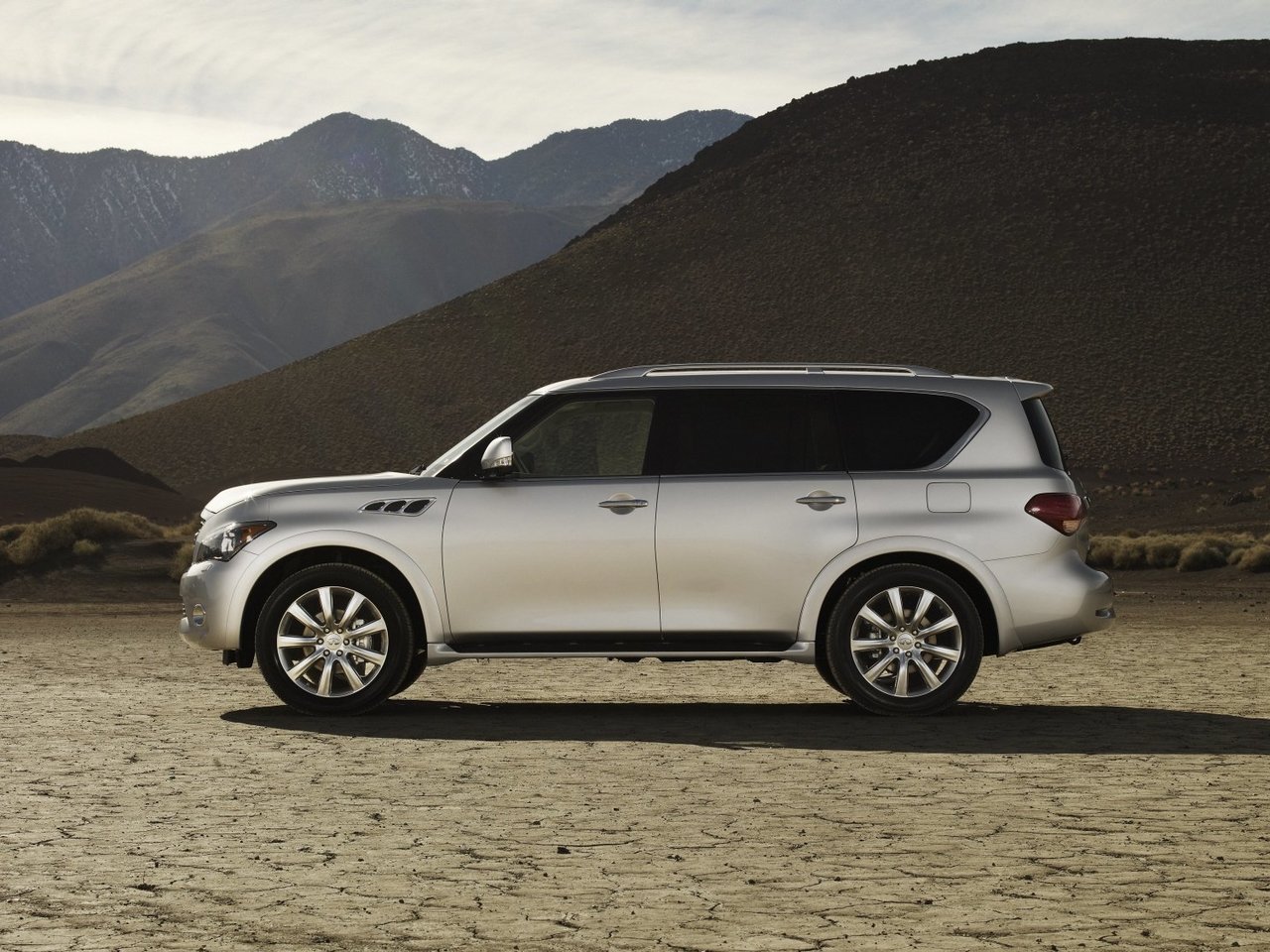 Infiniti QX56 II