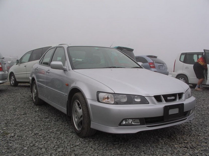 Isuzu Aska IV