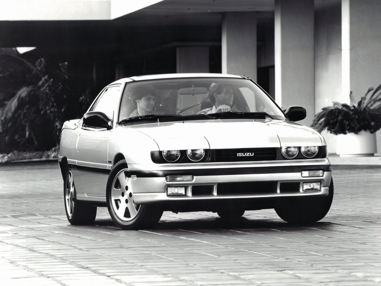 Isuzu Piazza II