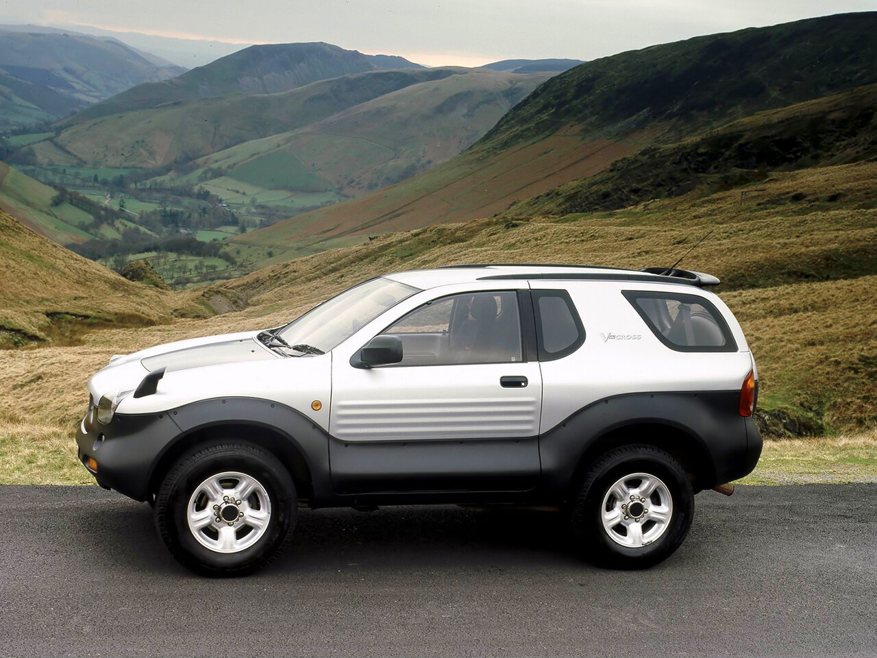 Isuzu VehiCross Внедорожник 3 дв.