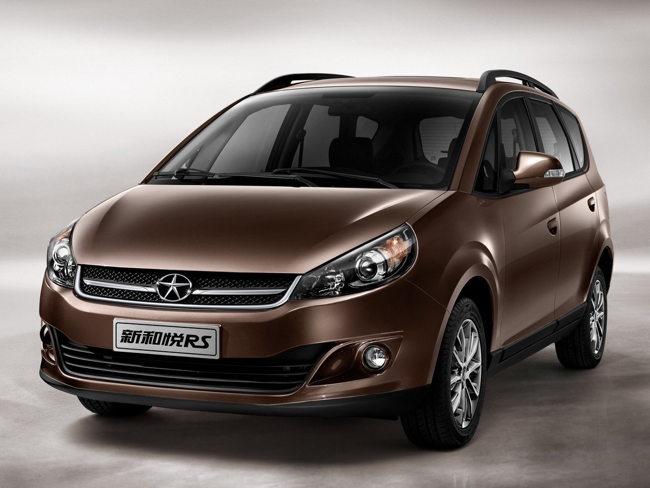 JAC J6 (Heyue RS) Компактвэн